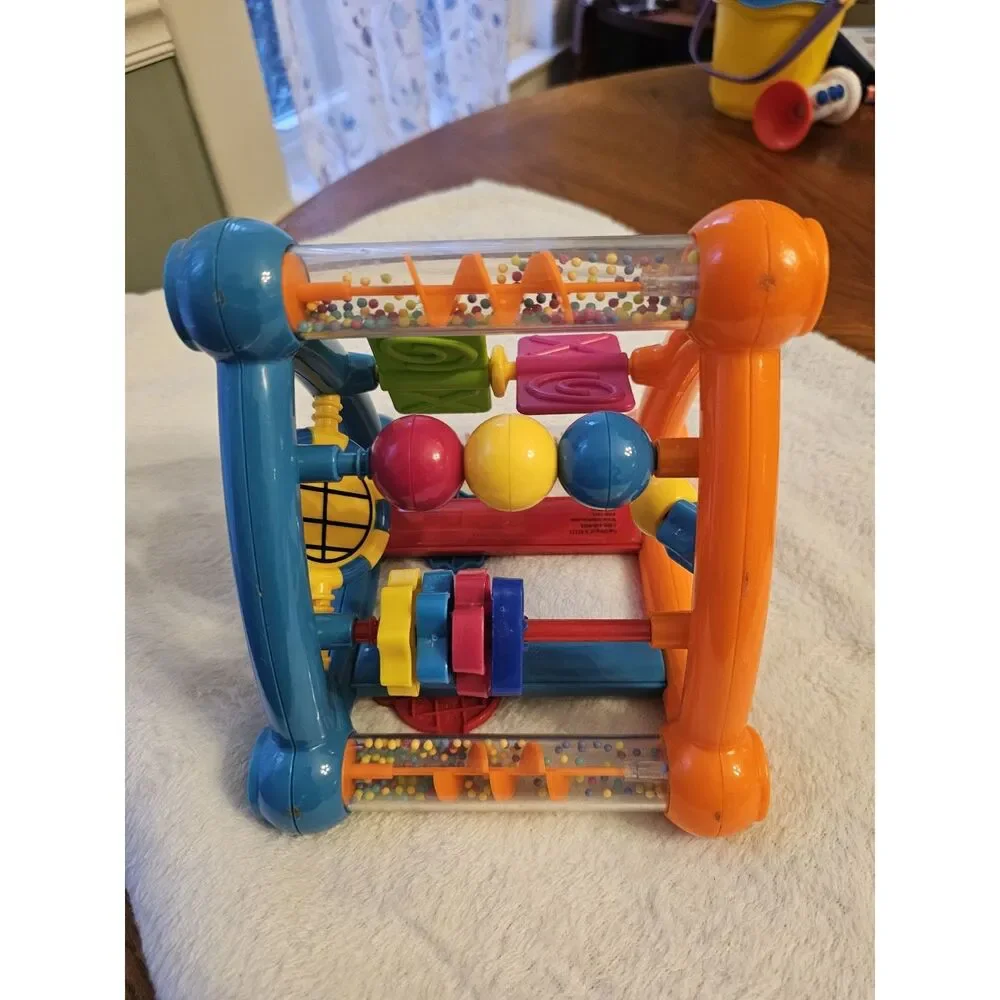 Vintage Infantino Flip & Spin Activity Triangle Sensory Motor Development Toy‎
